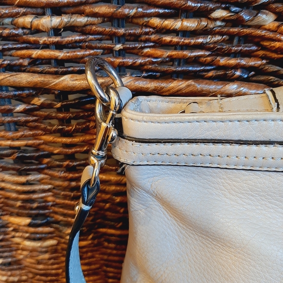 Coach Soft Pebble Leather Small Crossbody Bag Cream Gray Taupe Luxury Designer - Picture 9 of 12